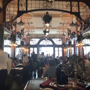 カミーノ「ポルトガル人の道」ポルト散策　マジェスティックカフェ